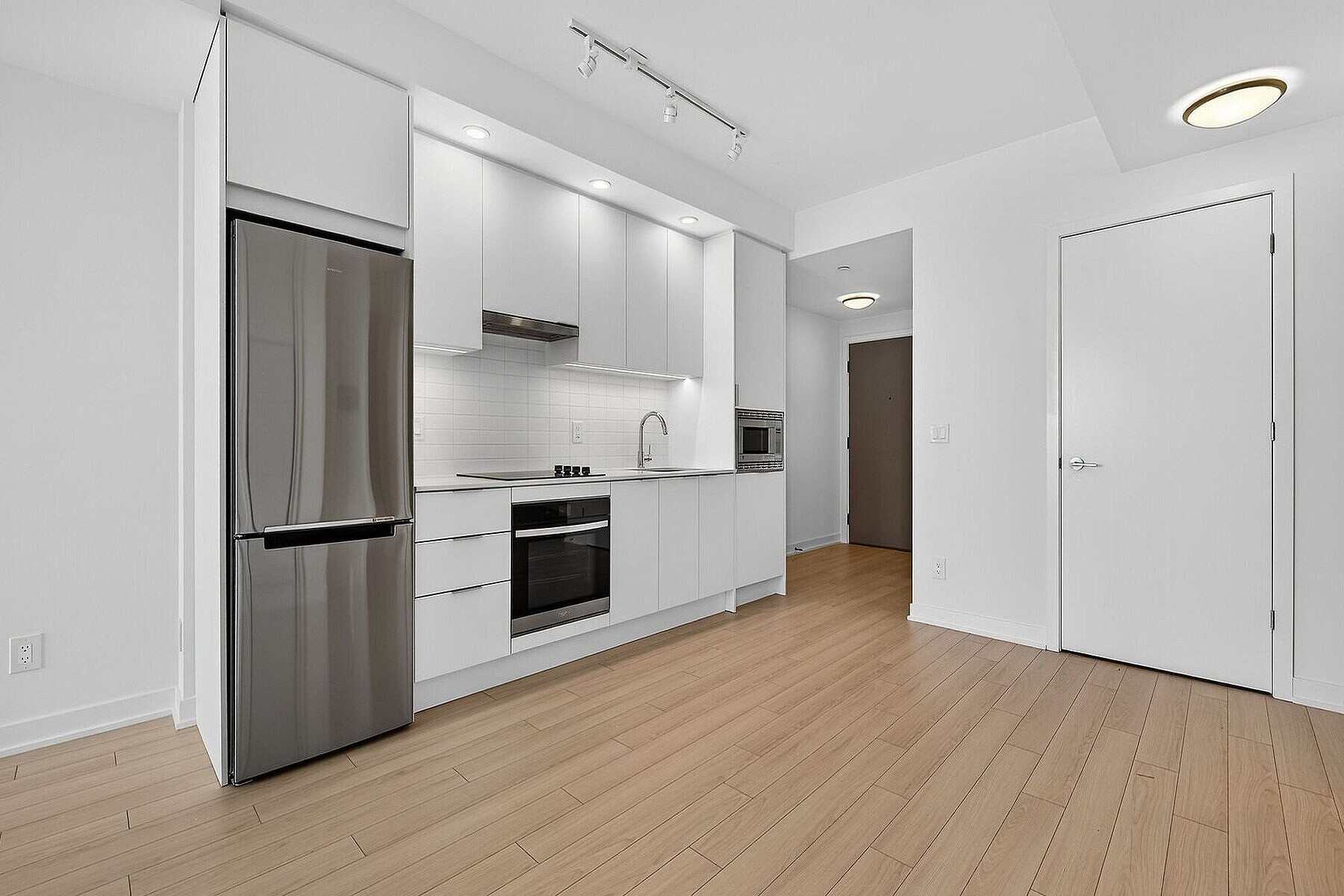  North Oak Condos - 物件實景