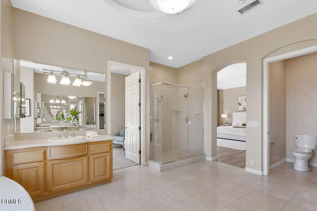 Camarillo, California, 93012, United States, 5 Bedrooms Bedrooms, ,4 BathroomsBathrooms,Residential,For Sale,1885935