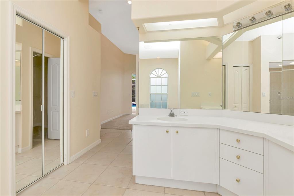 Tarpon Springs, Florida, 34689, United States, 3 Bedrooms Bedrooms, ,2 BathroomsBathrooms,Residential,For Sale,2003461