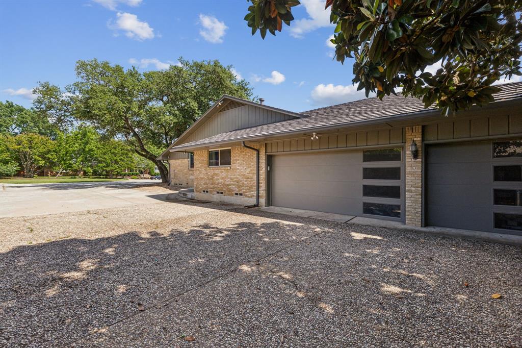 Dallas, Texas, 75229, United States, 5 Bedrooms Bedrooms, ,7 BathroomsBathrooms,Residential,For Sale,1821144