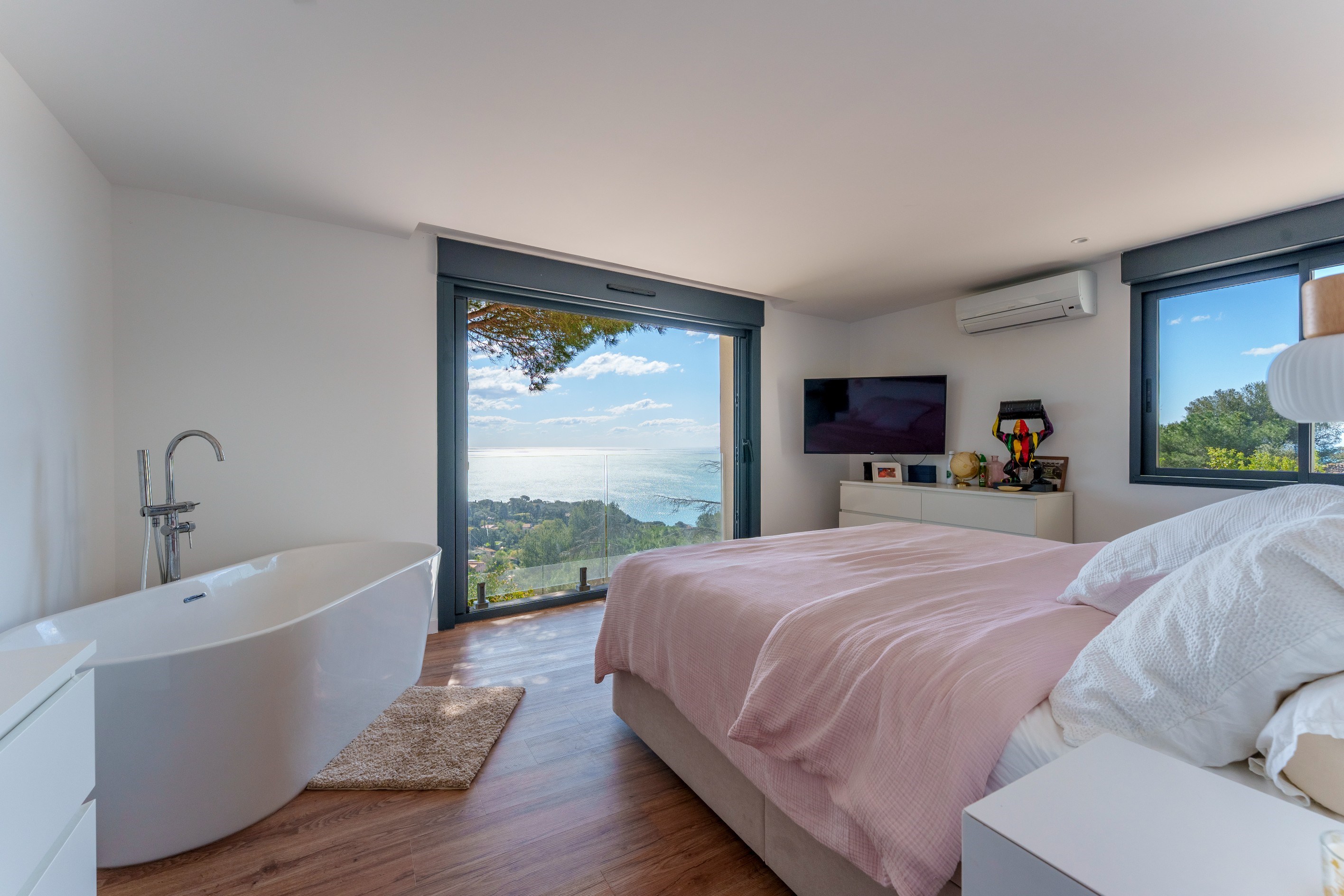  A balcony overlooking the Mediterranean… - 物件實景