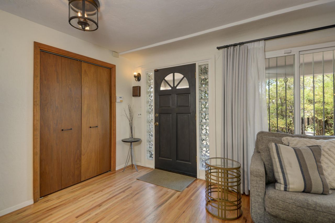 Albuquerque, New Mexico, 87108, United States, 3 Bedrooms Bedrooms, ,4 BathroomsBathrooms,Residential,For Sale,1903433