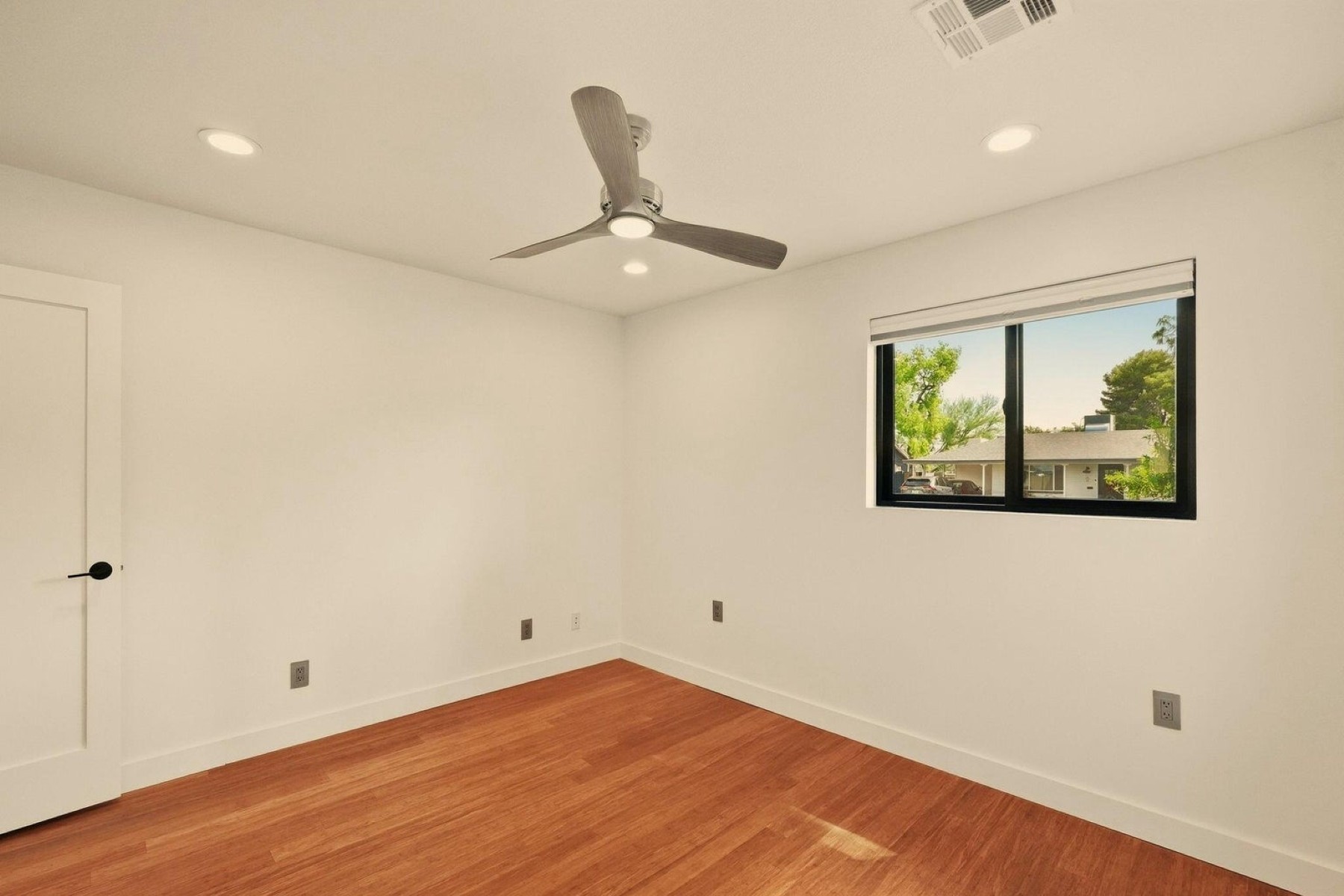  2208 E Turney Avenue ¦Phoenix, AZ - 物件實景