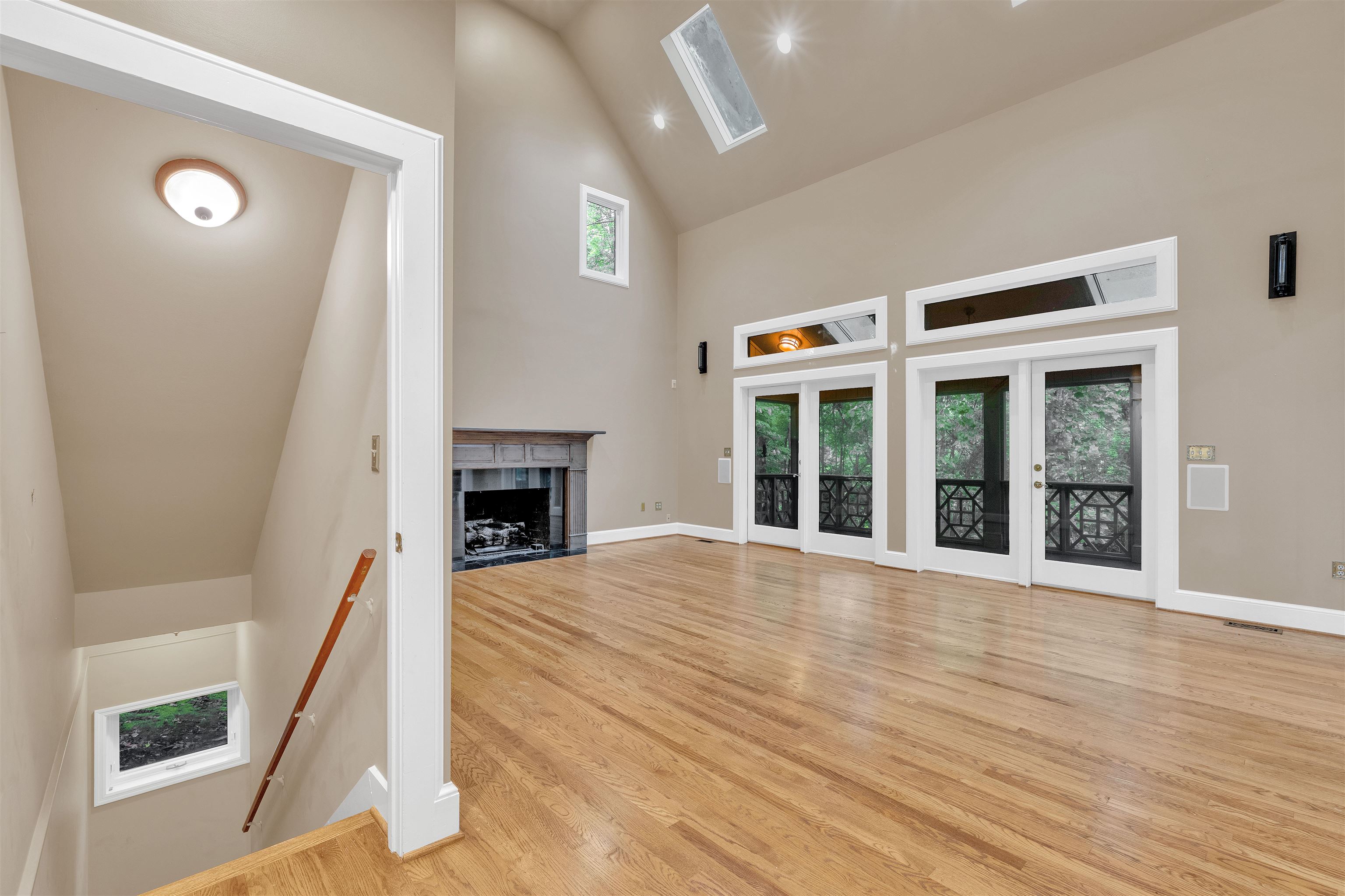 Spartanburg, South Carolina, 29306, United States, 4 Bedrooms Bedrooms, ,5 BathroomsBathrooms,Residential,For Sale,1913145