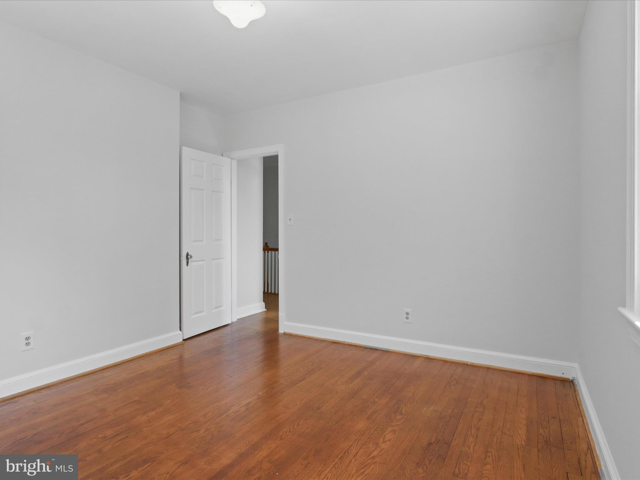 Arlington, Virginia, 22207, United States, 3 Bedrooms Bedrooms, ,3 BathroomsBathrooms,Residential,For Sale,1979007