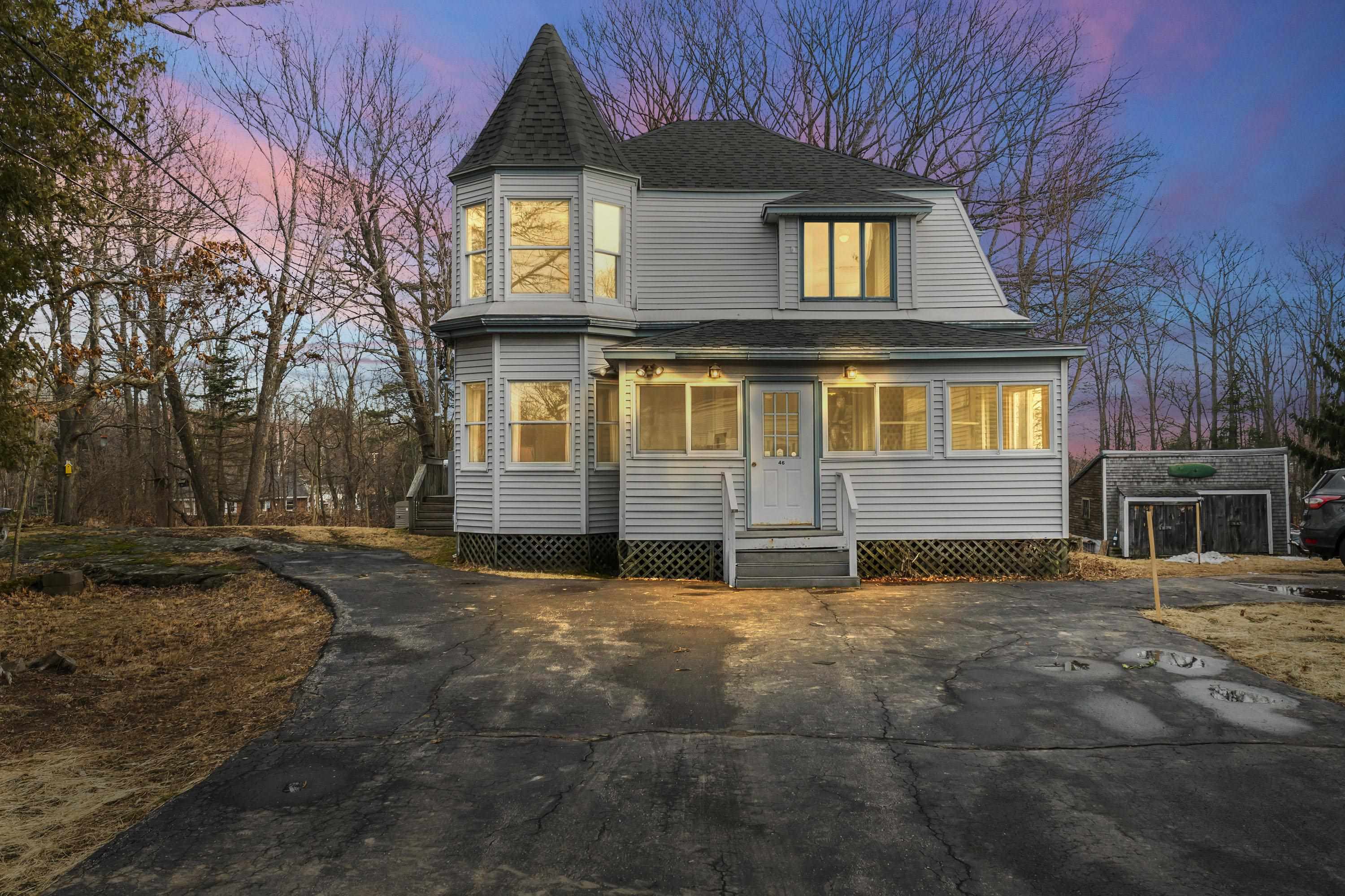 Kittery, Maine, 03904, United States, 5 Bedrooms Bedrooms, ,2 BathroomsBathrooms,Residential,For Sale,1924393