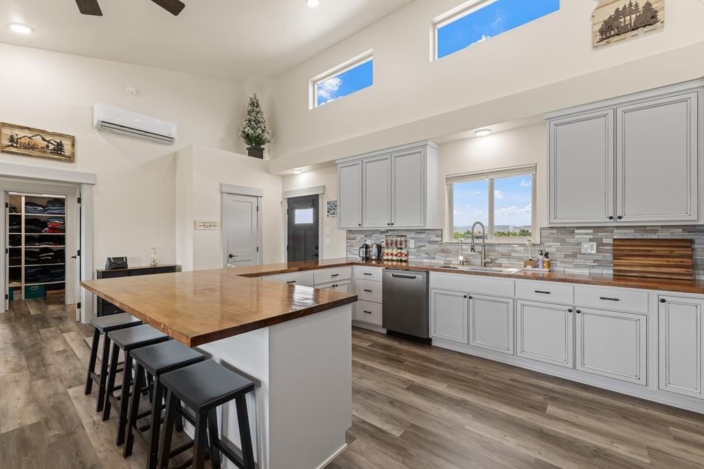 Council, Idaho, 83612, United States, 3 Bedrooms Bedrooms, ,3 BathroomsBathrooms,Residential,For Sale,1870471