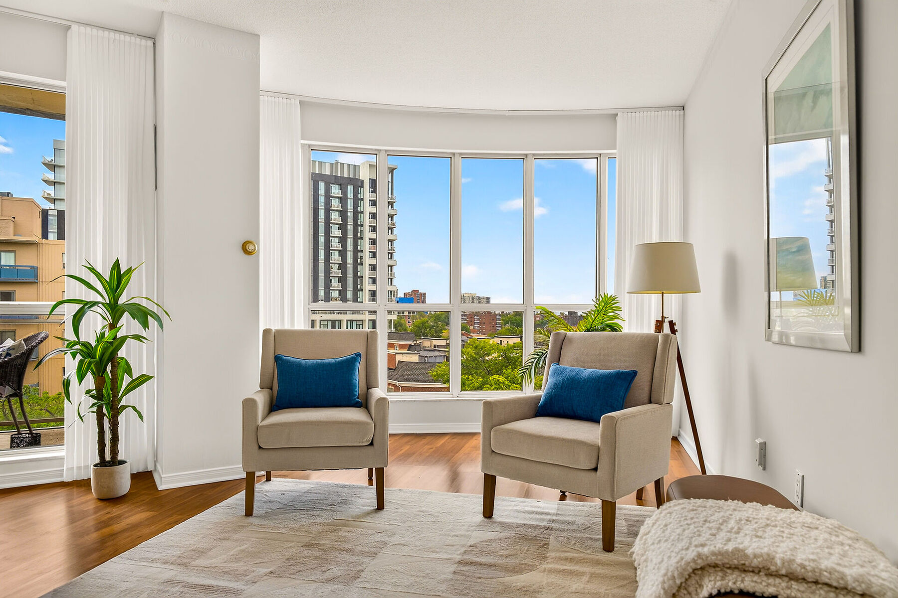  Desirable Waterfront Condo - 物件實景