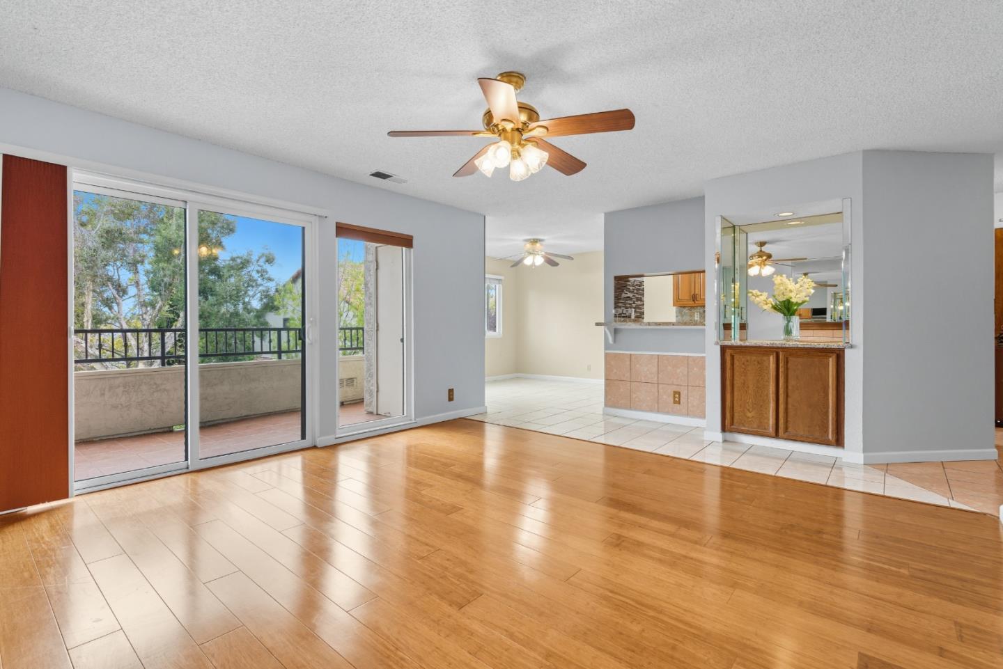 Hayward, California, 94541, United States, 2 Bedrooms Bedrooms, ,2 BathroomsBathrooms,Residential,For Sale,1961712