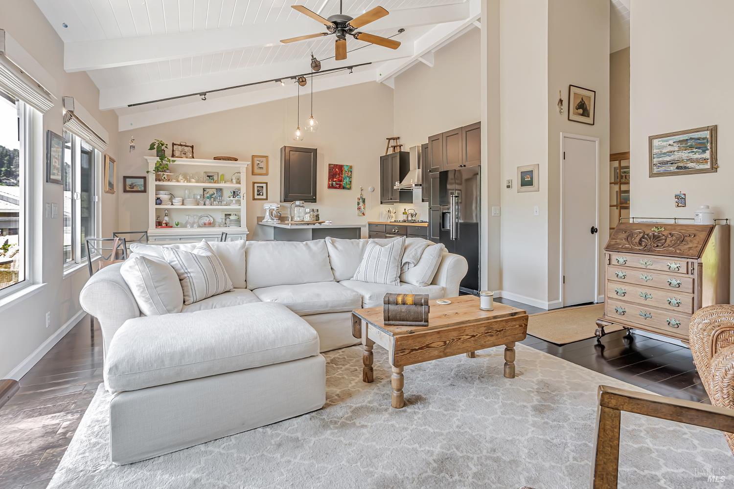Kentfield, California, 94904, United States, 1 Bedroom Bedrooms, ,1 BathroomBathrooms,Residential,For Sale,1903571
