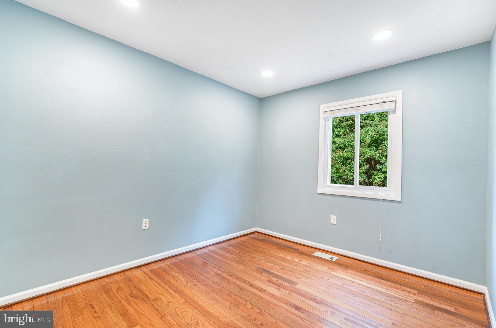 Lorton, Virginia, 22079, United States, 3 Bedrooms Bedrooms, ,4 BathroomsBathrooms,Residential,For Sale,1980016