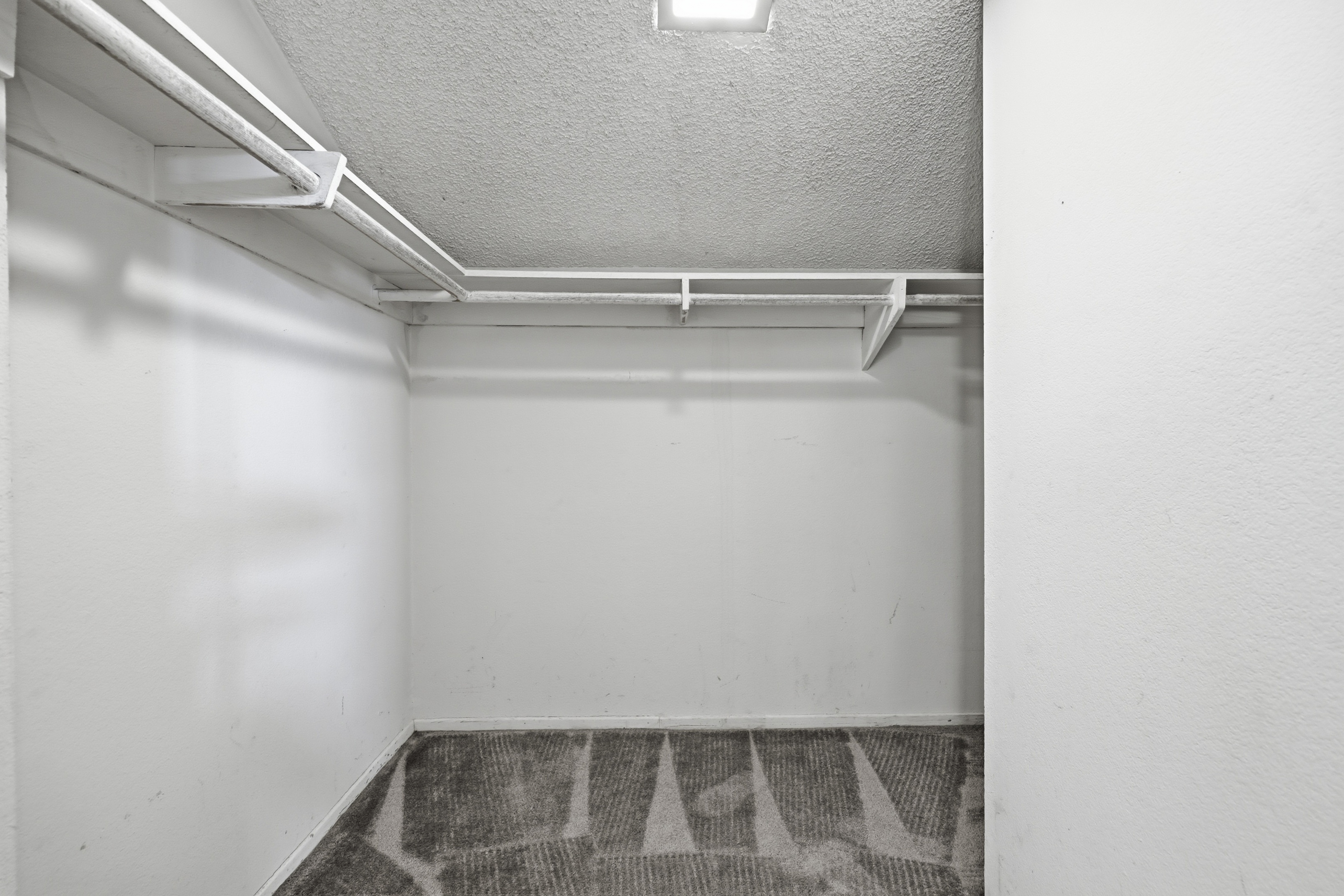  2163 Monmouth Drive, Ventura, CA 93001 - 物件實景