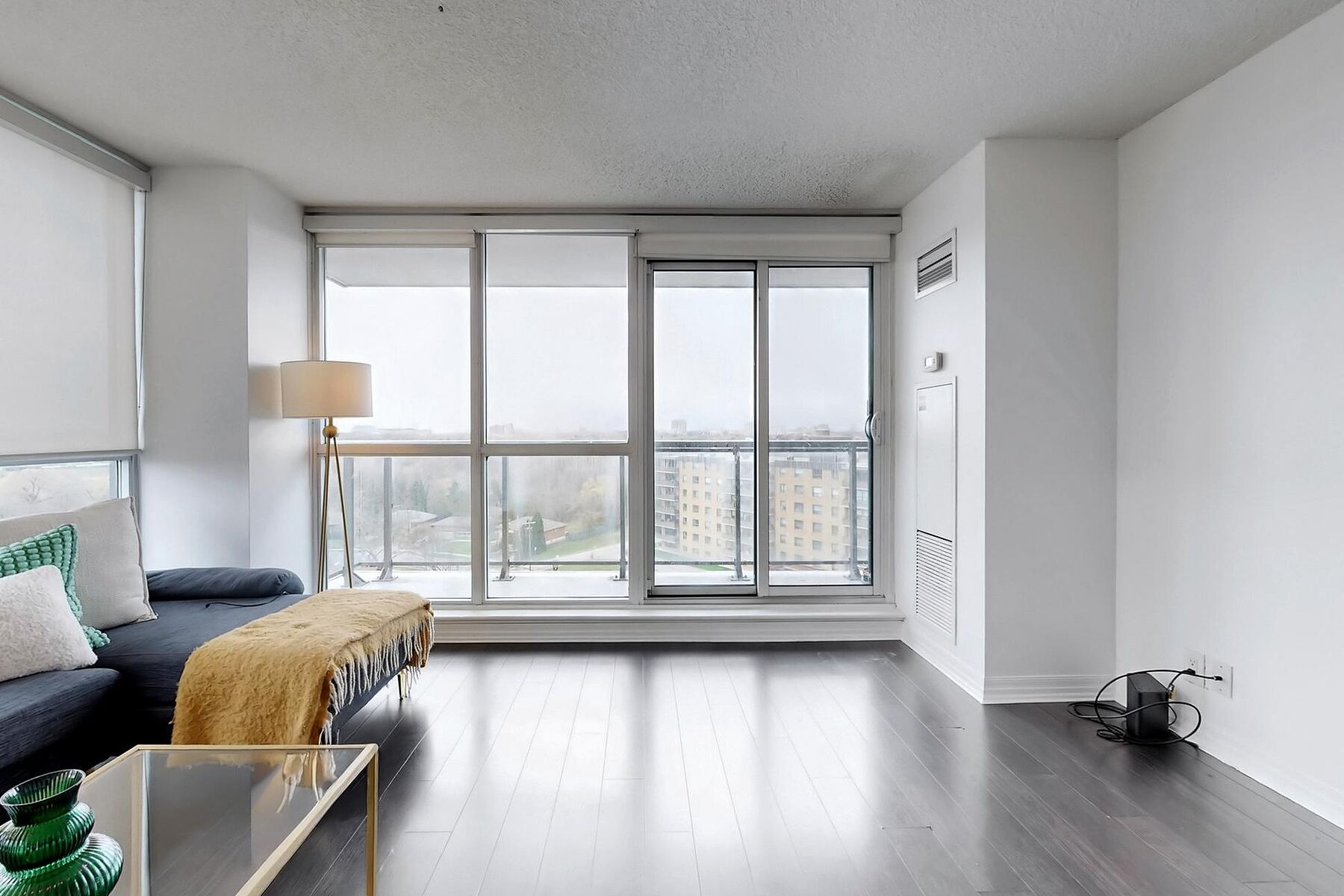  Modern Condo Living - 物件實景