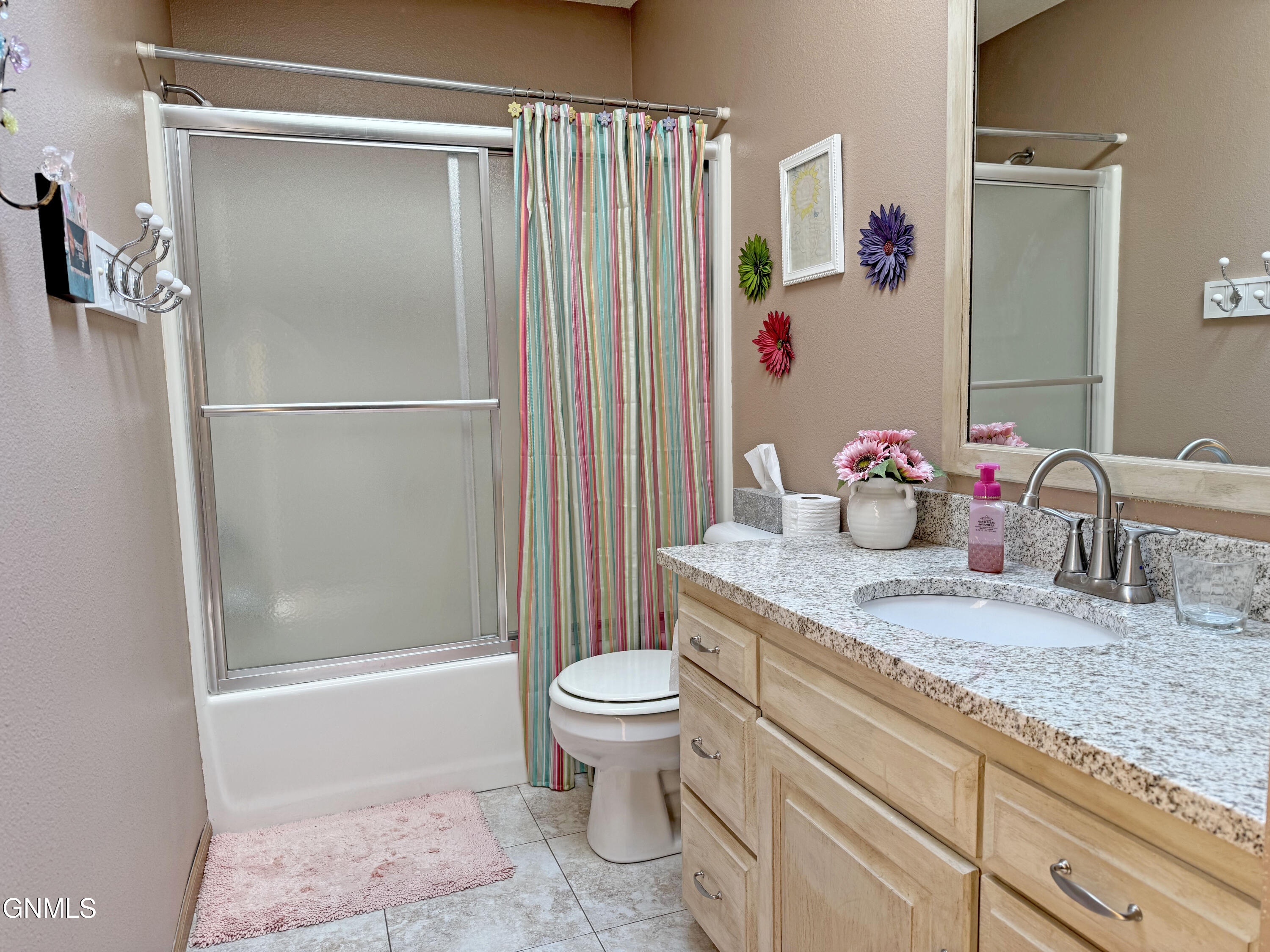 Bismarck, North Dakota, 58503, United States, 5 Bedrooms Bedrooms, ,2 BathroomsBathrooms,Residential,For Sale,2001566