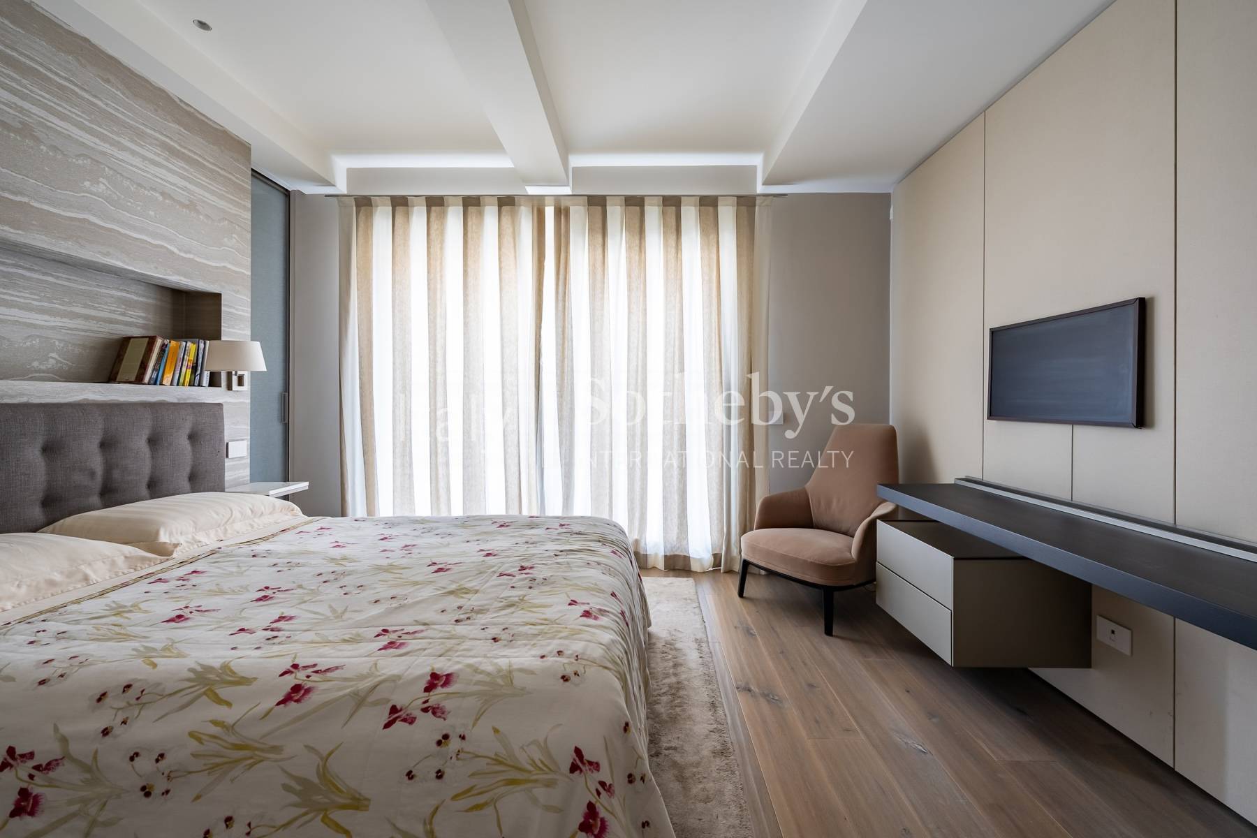  Fully renovated penthouse in the Magenta/Castello area - 物件實景