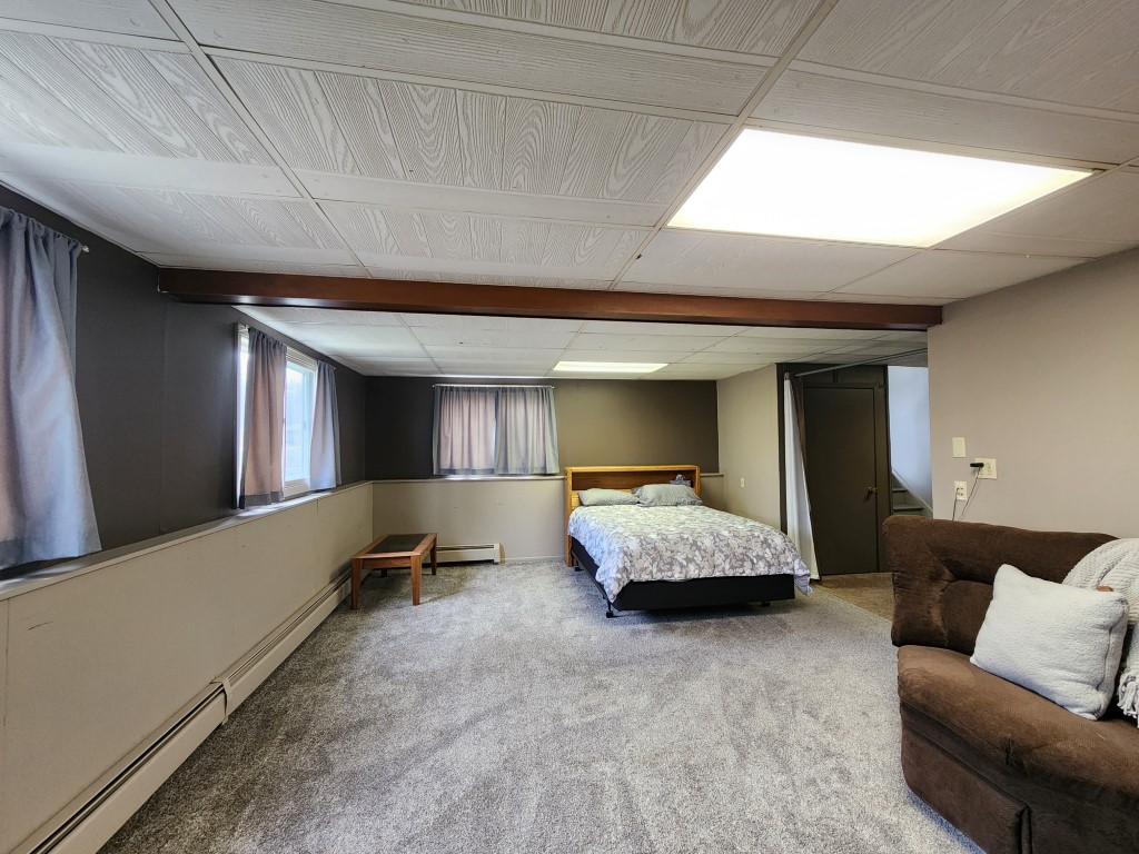 Clear Lake, Iowa, 50428, United States, 3 Bedrooms Bedrooms, ,1 BathroomBathrooms,Residential,For Sale,1937165