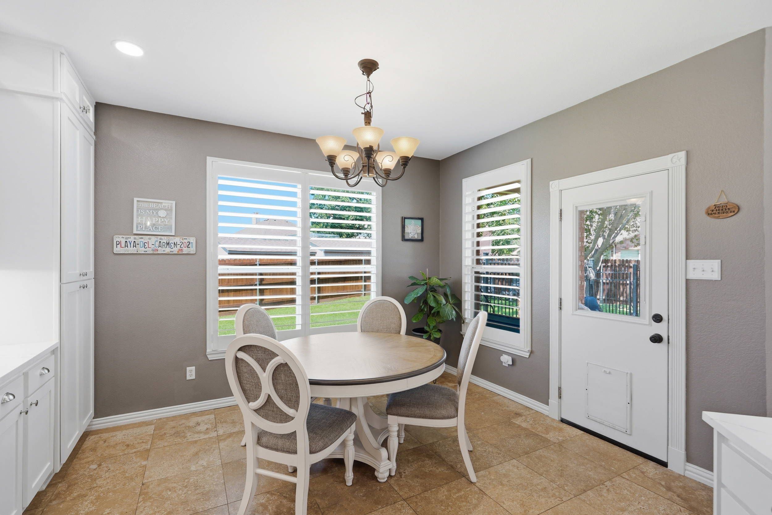  Private Greenbelt Living in Flower Mound - 物件實景