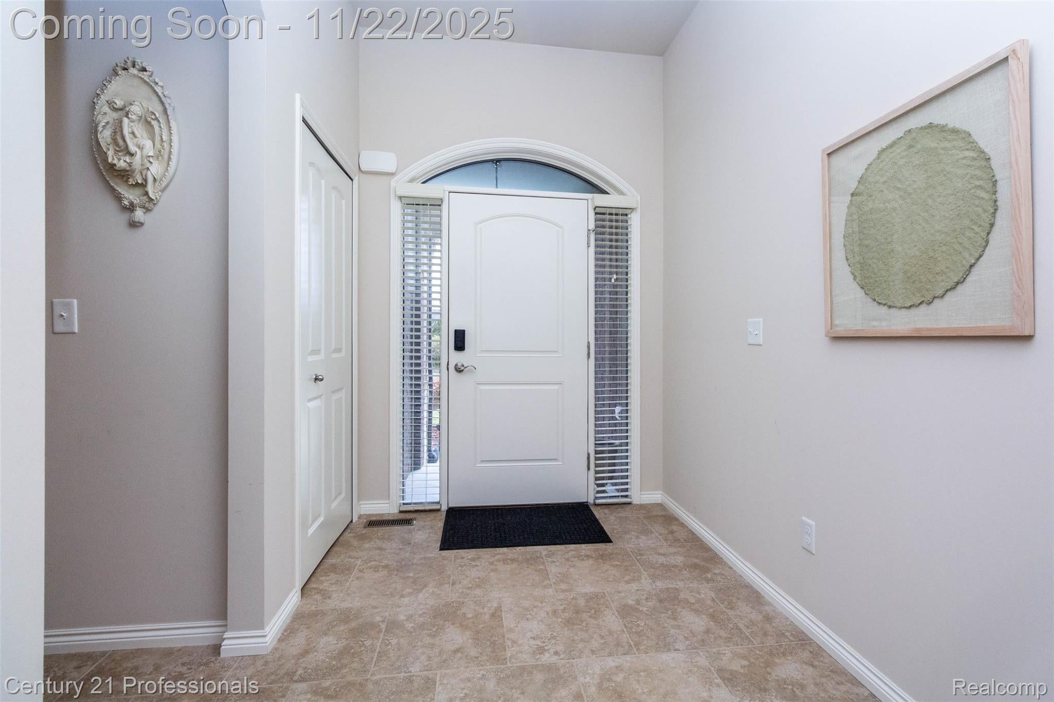 ClintonTownship, Michigan, 48038, United States, 3 Bedrooms Bedrooms, ,4 BathroomsBathrooms,Residential,For Sale,1994254