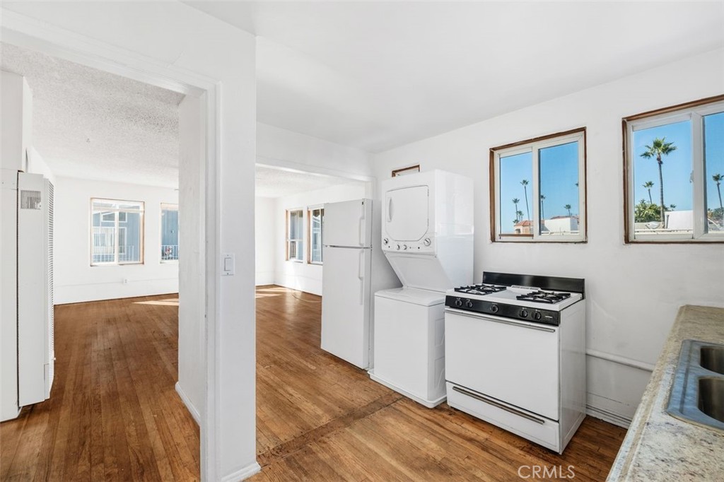 Newport Beach, California, 92663, United States, ,Residential,For Sale,1987612