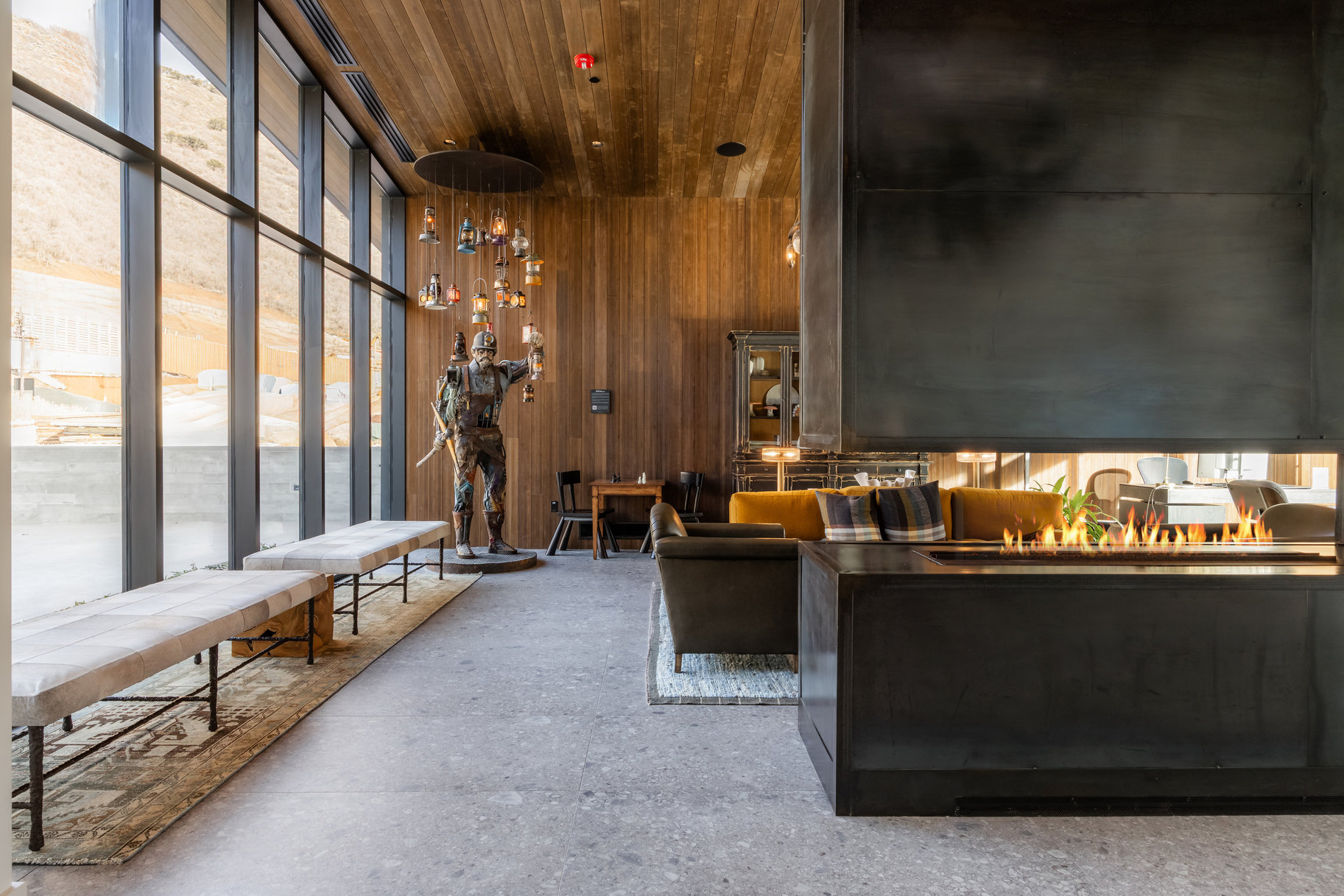  Furnished 5-bedroom Penthouse at Founder