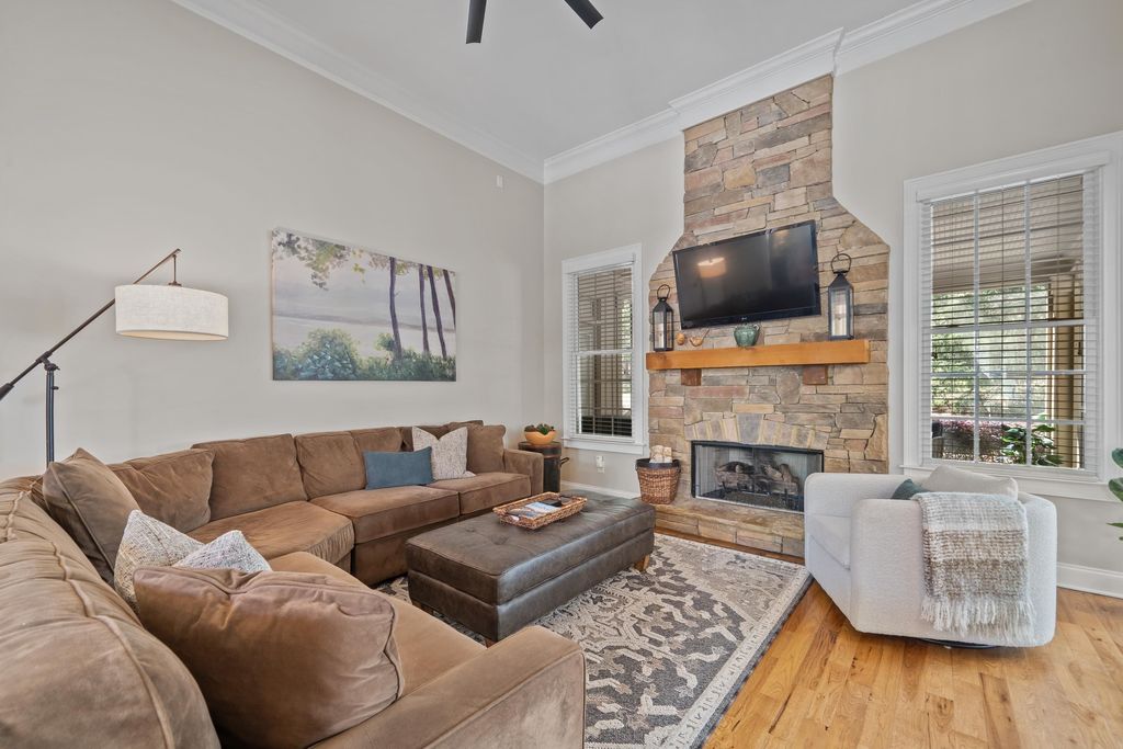 Eatonton, Georgia, 31024, United States, 3 Bedrooms Bedrooms, ,4 BathroomsBathrooms,Residential,For Sale,1885439