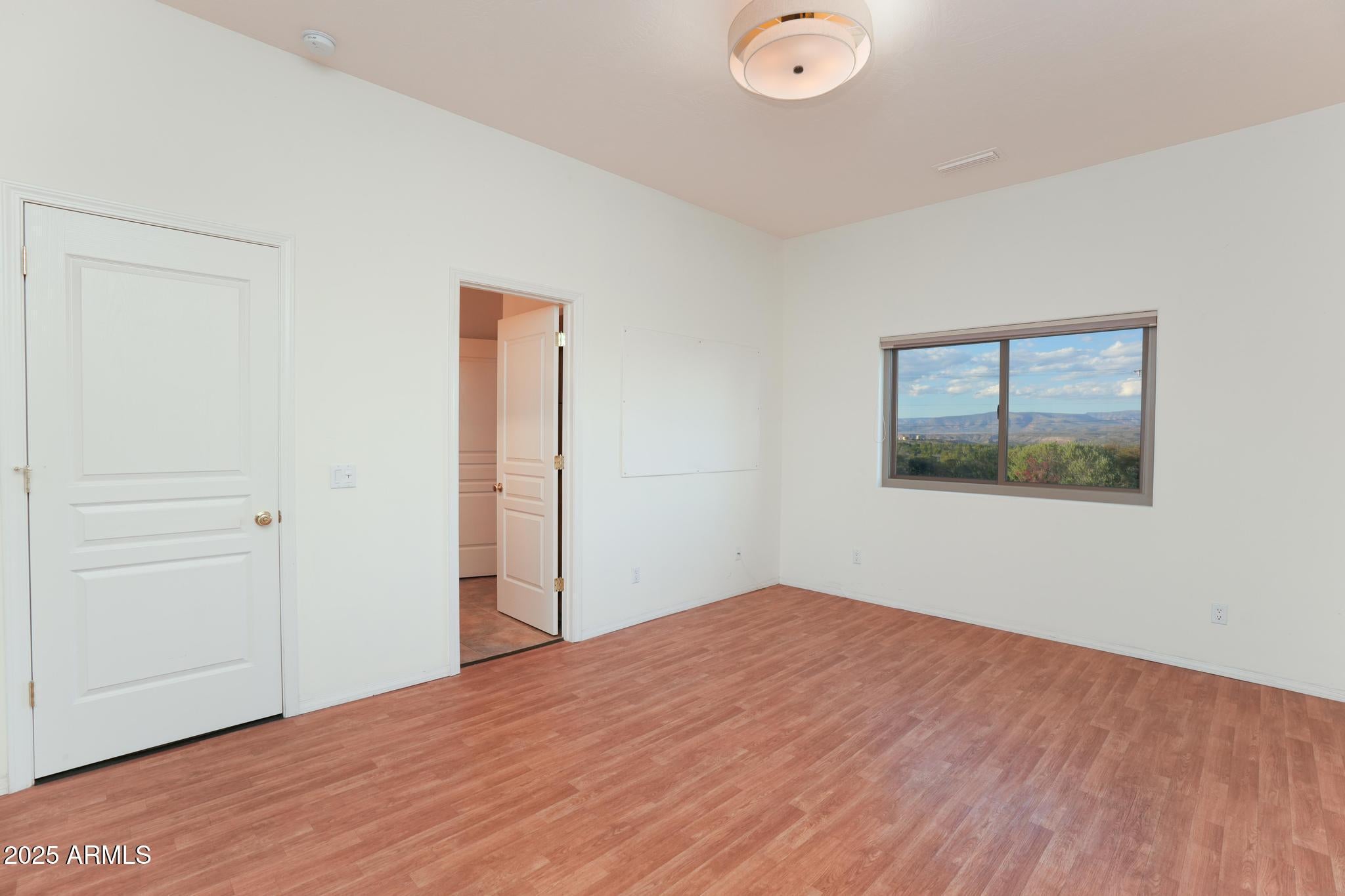 Cottonwood, Arizona, 86326, United States, 3 Bedrooms Bedrooms, ,3 BathroomsBathrooms,Residential,For Sale,1992035