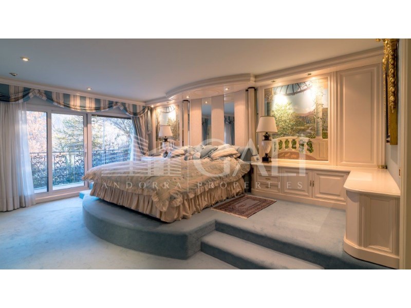 Andorra la Vella, Andorra, AD, 5 Bedrooms Bedrooms, ,4 BathroomsBathrooms,Residential,For Sale,1627592