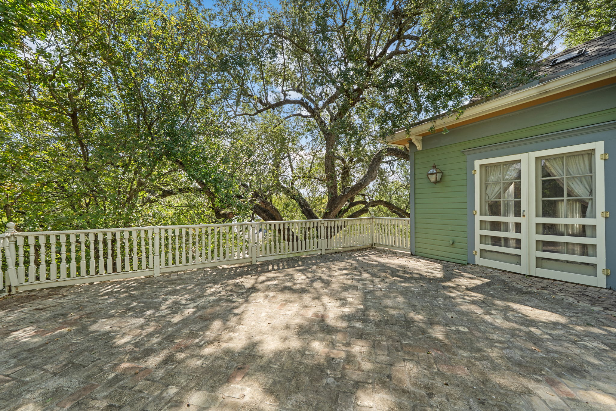 San Marcos, Texas, 78666, United States, 3 Bedrooms Bedrooms, ,4 BathroomsBathrooms,Residential,For Sale,1981922