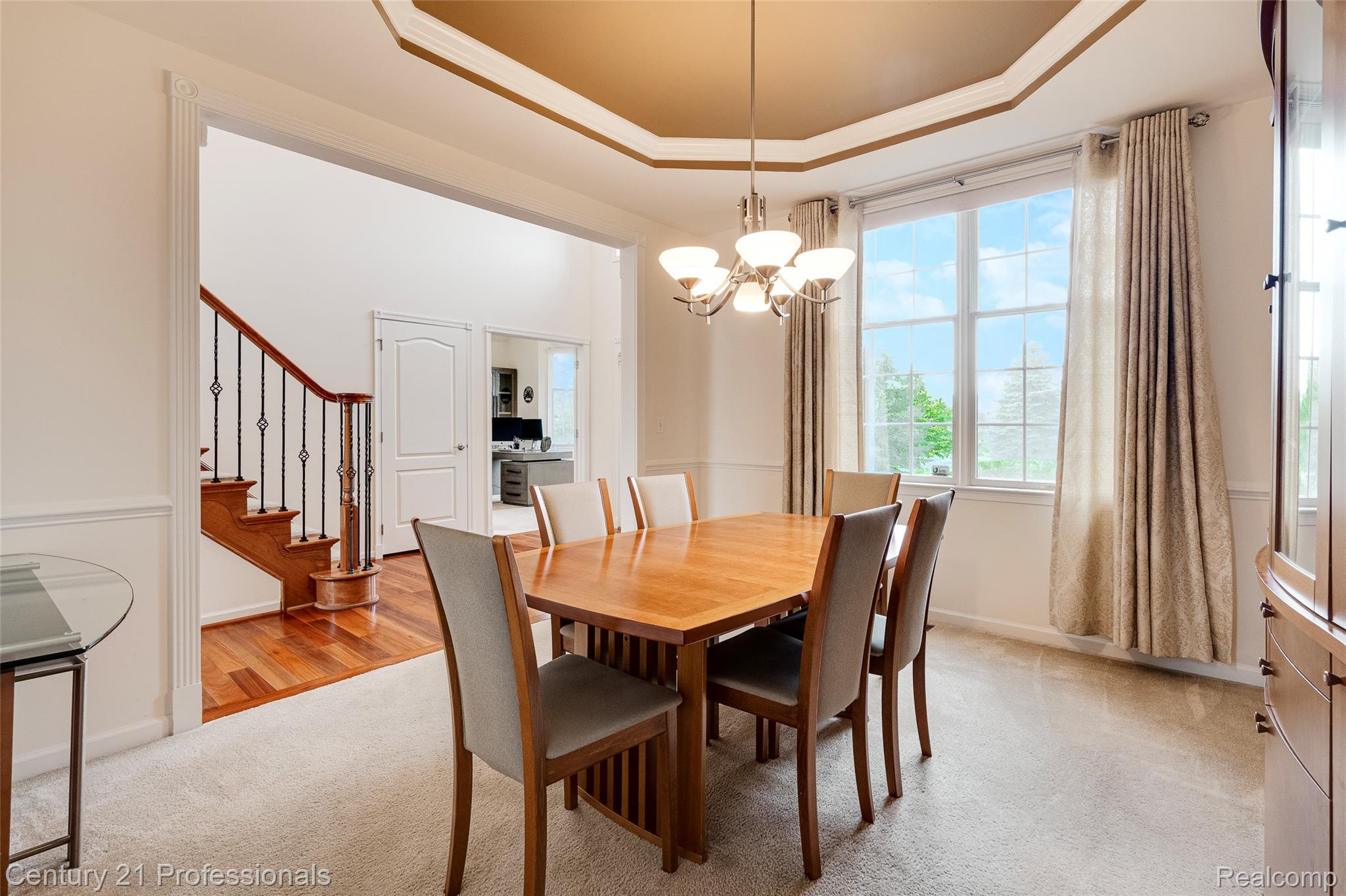 Novi, Michigan, 48374, United States, 4 Bedrooms Bedrooms, ,5 BathroomsBathrooms,Residential,For Sale,1904445