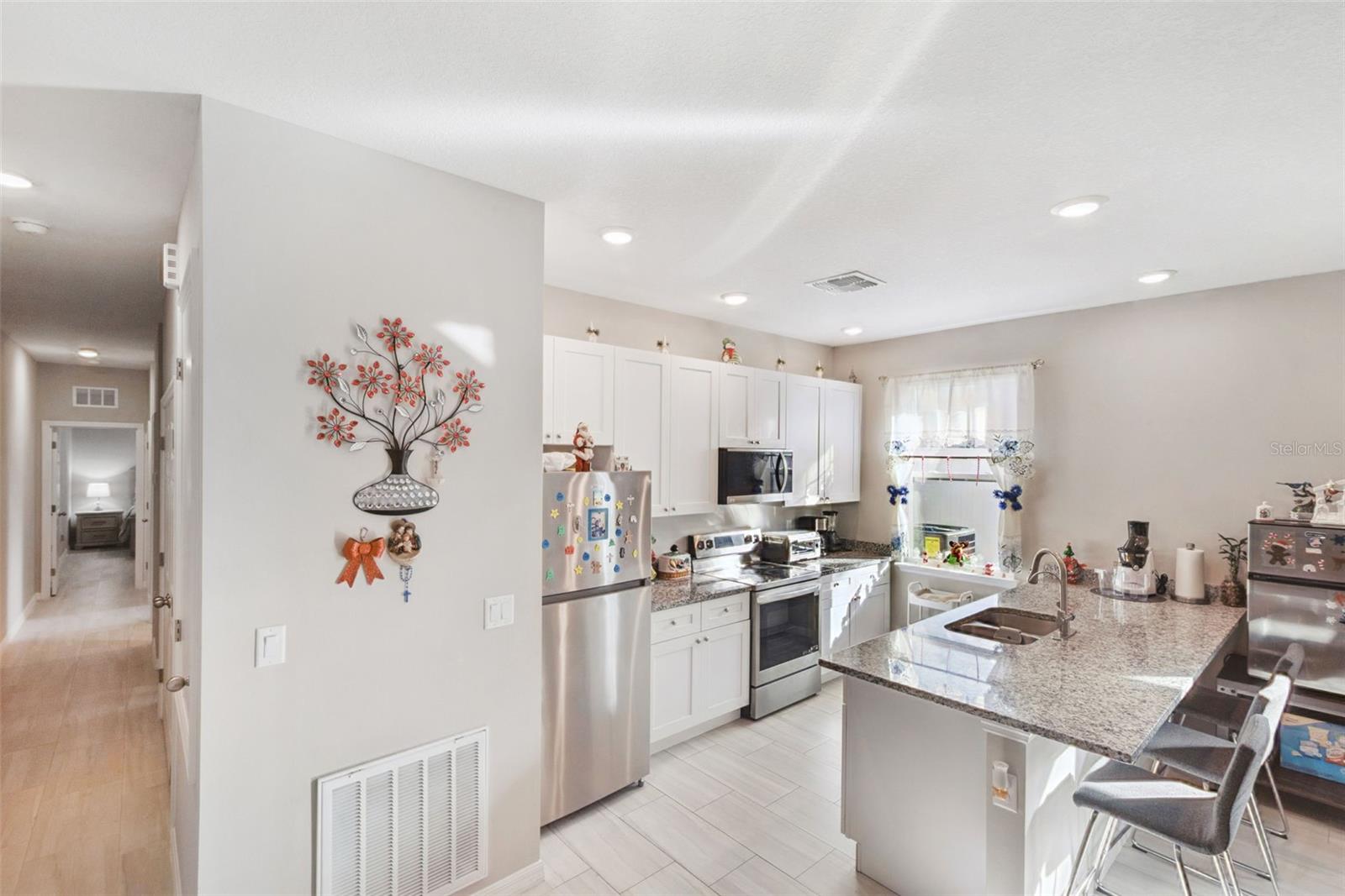 EUSTIS, Florida, 32726, United States, 6 Bedrooms Bedrooms, ,Residential,For Sale,2005455