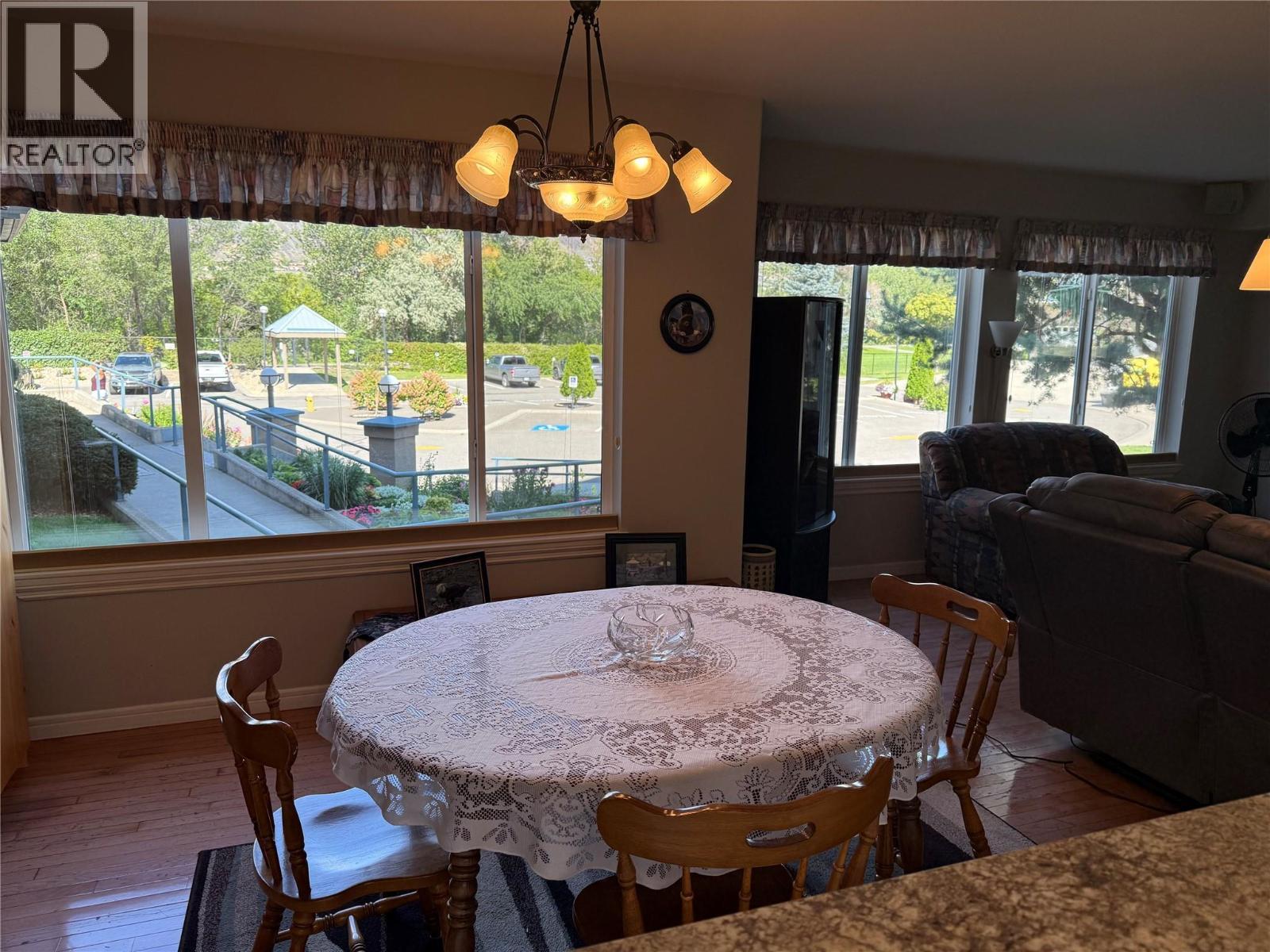 KAMLOOPS, British Columbia, V2C 1W9, CA, 3 Bedrooms Bedrooms, ,2 BathroomsBathrooms,Residential,For Sale,1949054