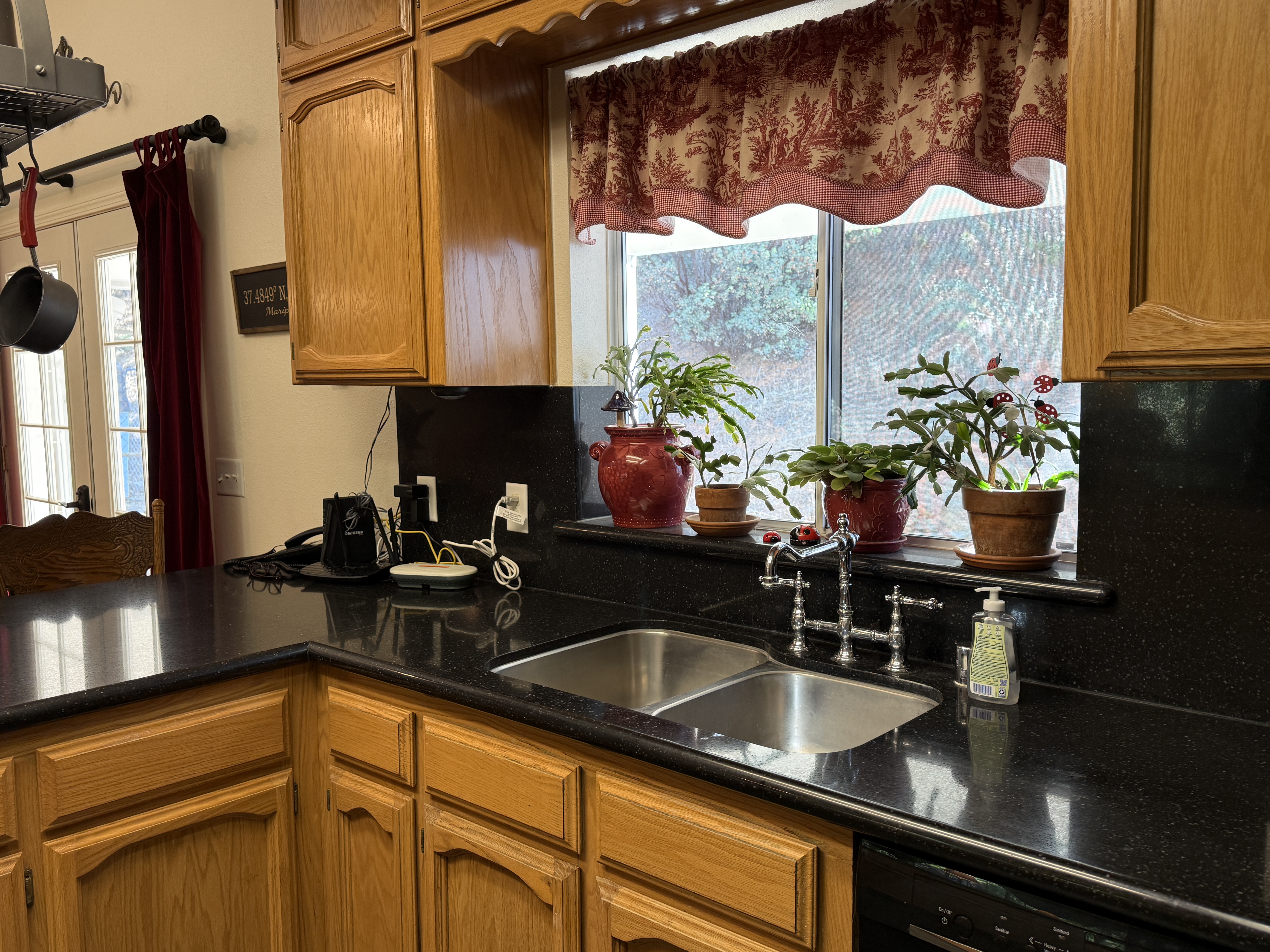 Mariposa, California, 95338, United States, 2 Bedrooms Bedrooms, ,2 BathroomsBathrooms,Residential,For Sale,1983625