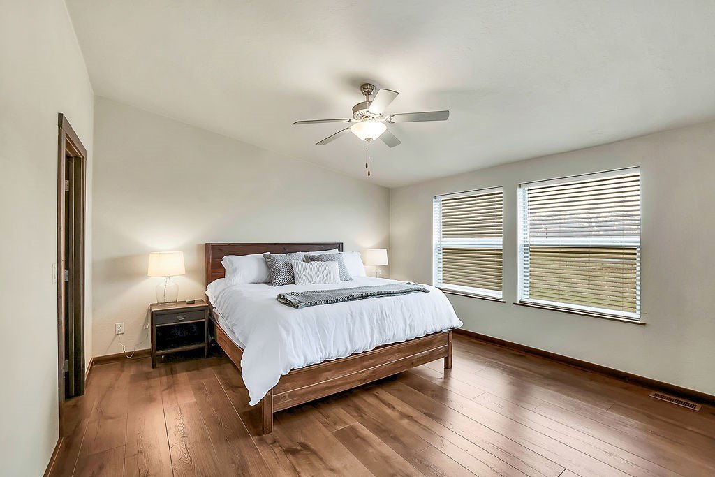 Donnelly, Idaho, 83615, United States, 3 Bedrooms Bedrooms, ,1 BathroomBathrooms,Residential,For Sale,2005150