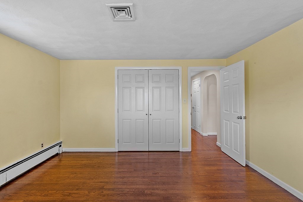 Malden, Massachusetts, 02148, United States, 3 Bedrooms Bedrooms, ,2 BathroomsBathrooms,Residential,For Sale,1938080