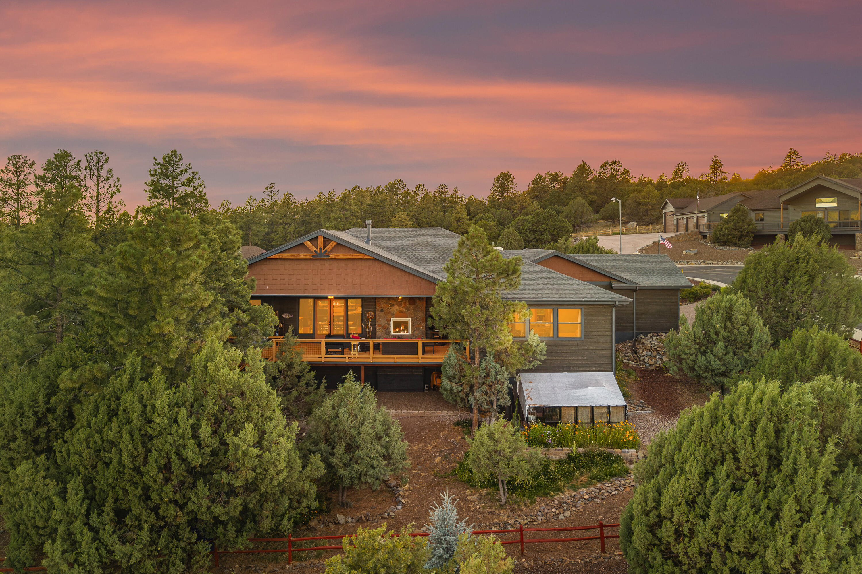  300 Fairway Drive ¦ Williams, AZ - 物件實景