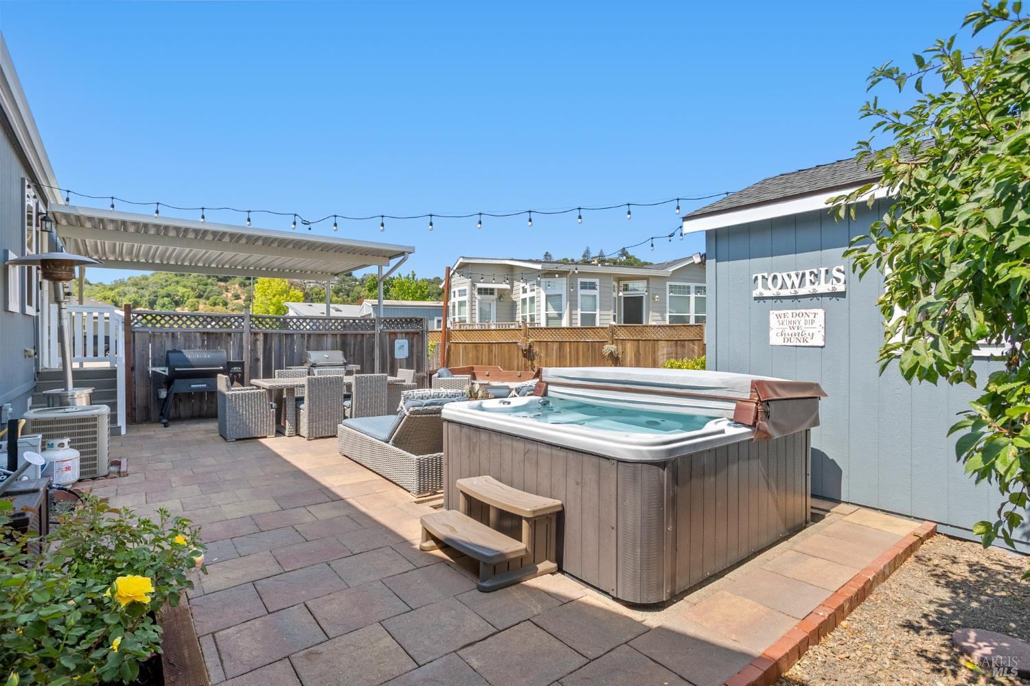 San Rafael, California, 94903, United States, 3 Bedrooms Bedrooms, ,2 BathroomsBathrooms,Residential,For Sale,1907707
