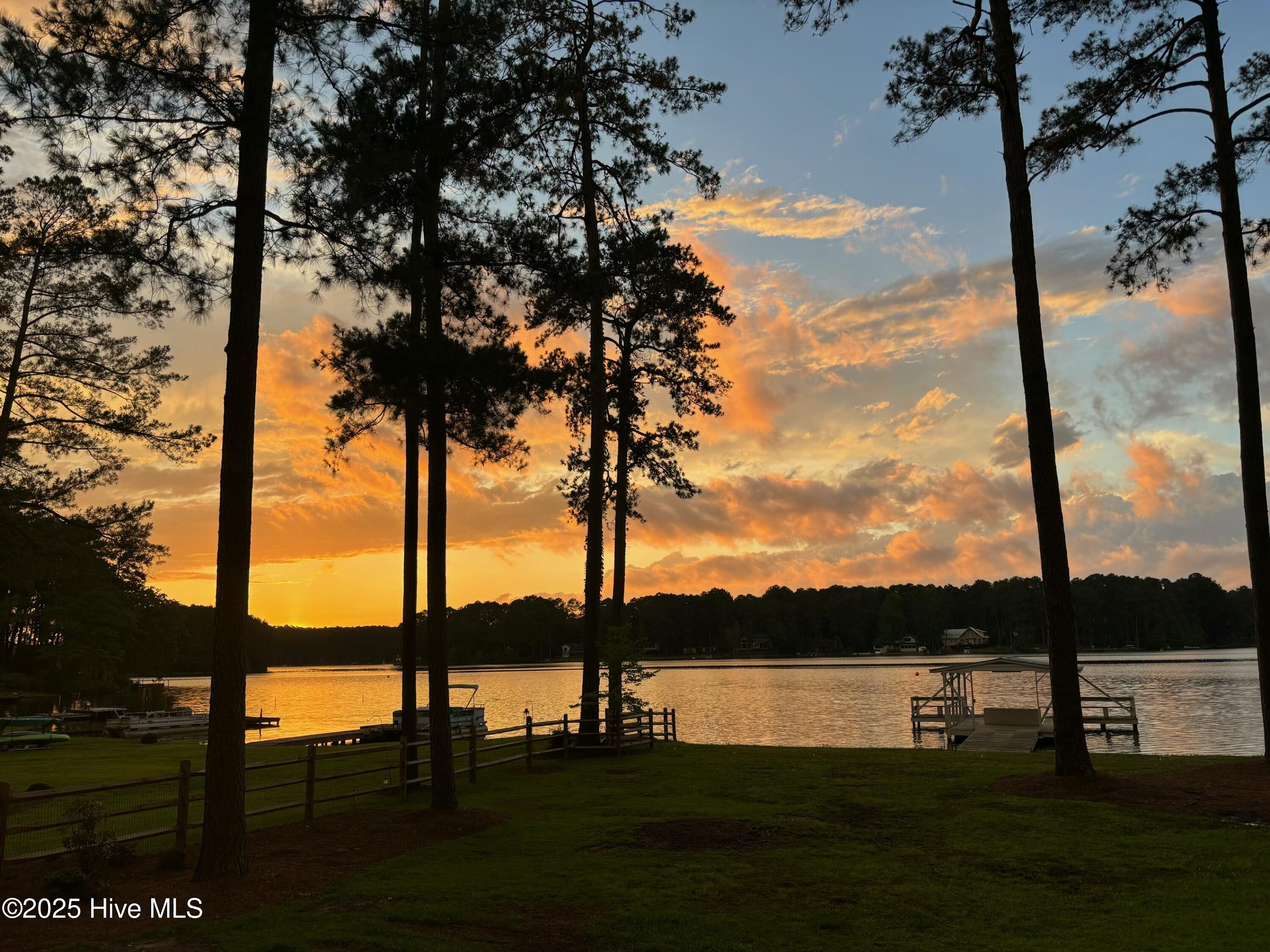 Whispering Pines, North Carolina, 28327, United States, 2 Bedrooms Bedrooms, ,2 BathroomsBathrooms,Residential,For Sale,1997179