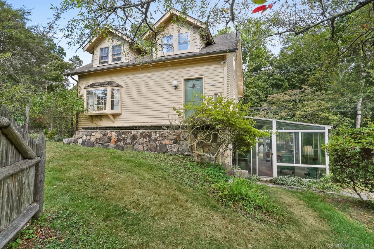 Westport, Connecticut, 06880, United States, 4 Bedrooms Bedrooms, ,3 BathroomsBathrooms,Residential,For Sale,1938739