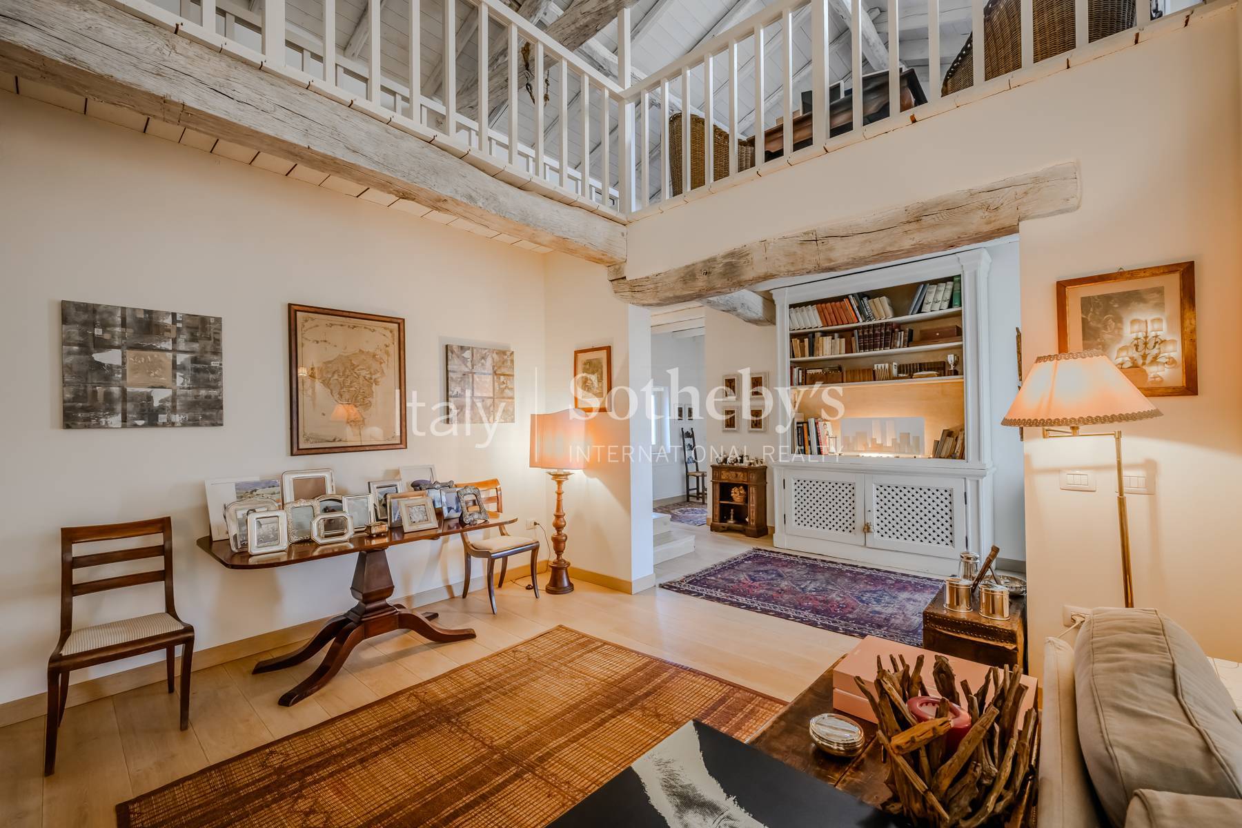  Prestigious farmhouse renovated with charm - 物件實景