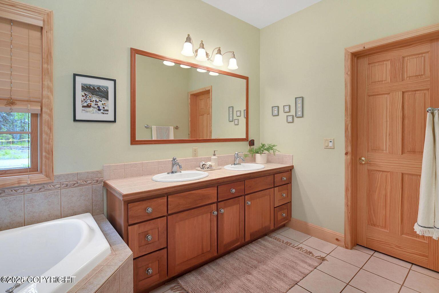 Soldotna, Alaska, 99669, United States, 5 Bedrooms Bedrooms, ,3 BathroomsBathrooms,Residential,For Sale,1978983