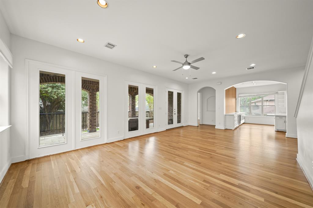 Houston, Texas, 77096, United States, 4 Bedrooms Bedrooms, ,6 BathroomsBathrooms,Residential,For Sale,1827201
