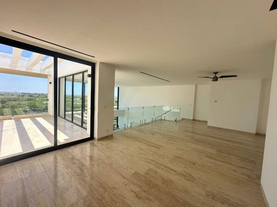 Carretera M?rida-Progreso, Mérida, Yucatán, 97308, Mexico, 4 Bedrooms Bedrooms, ,4 BathroomsBathrooms,Residential,For Sale,Carretera M?rida-Progreso,1628407
