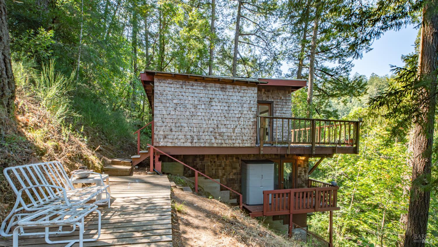 Lagunitas, California, 94938, United States, 2 Bedrooms Bedrooms, ,1 BathroomBathrooms,Residential,For Sale,1939923