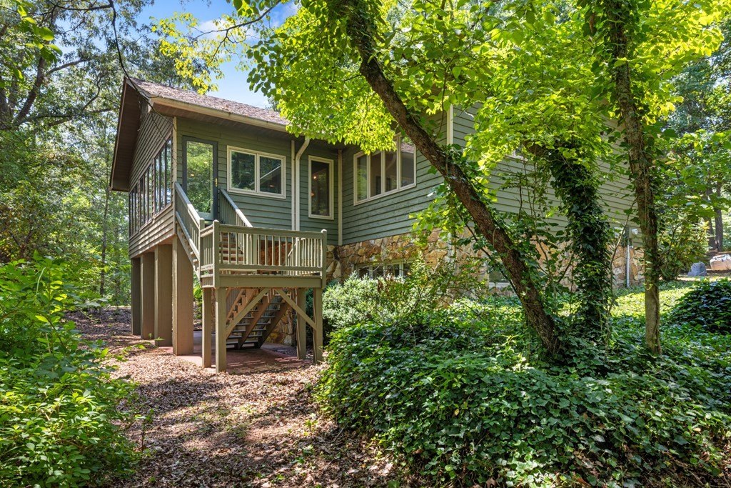 Hayesville, North Carolina, 28904, United States, 4 Bedrooms Bedrooms, ,3 BathroomsBathrooms,Residential,For Sale,1983096