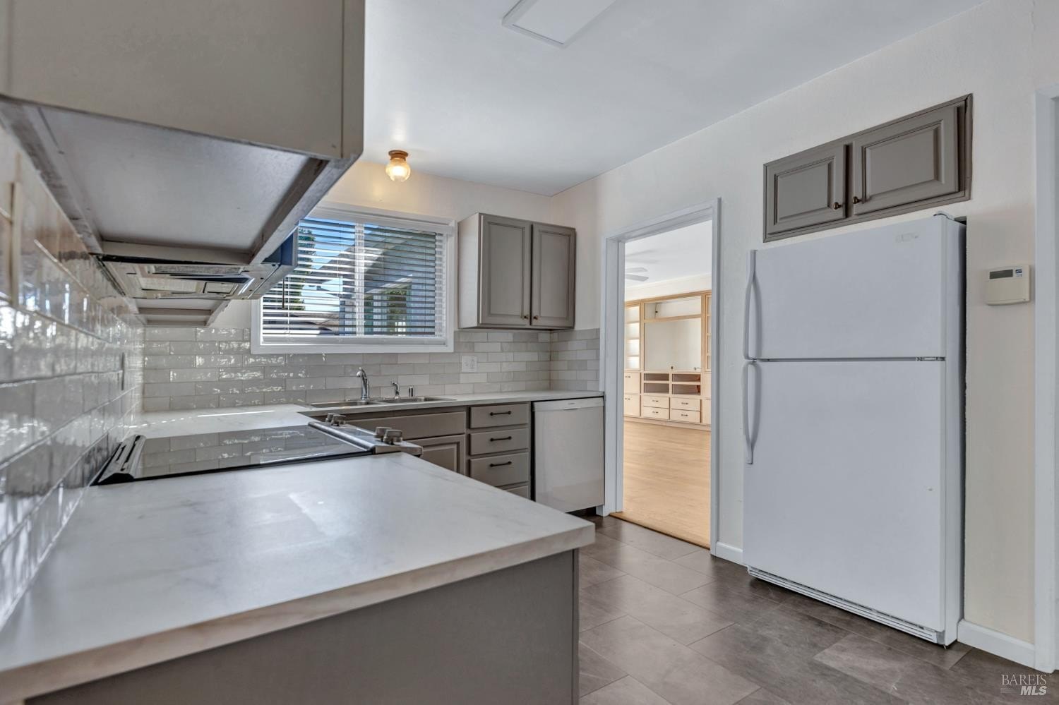 Vallejo, California, 94590, United States, 4 Bedrooms Bedrooms, ,3 BathroomsBathrooms,Residential,For Sale,1984775