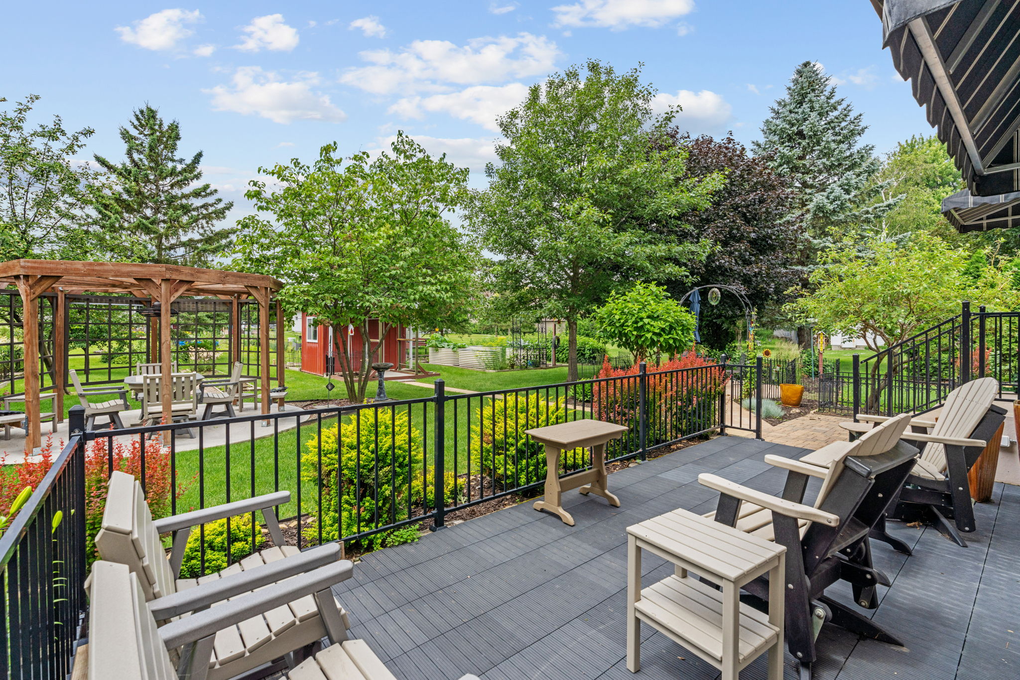  Scenic Chalet Retreat with Unforgettable Lake Pepin Views - 物件實景