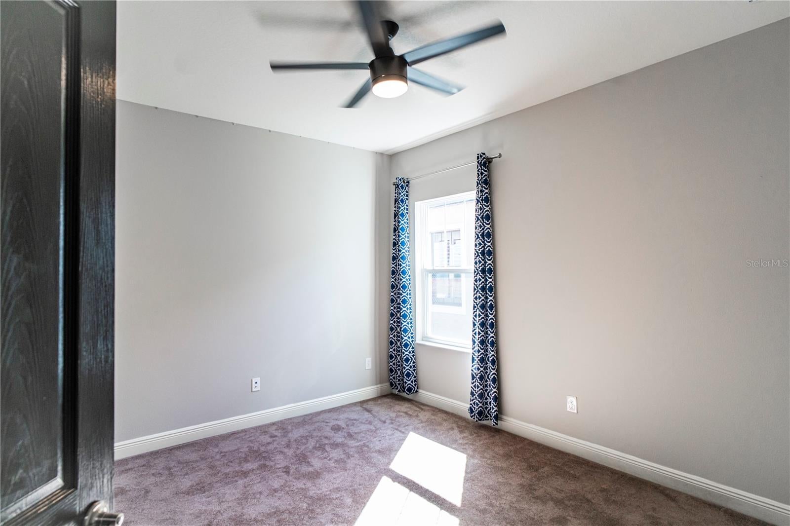 LAND O LAKES, Florida, 34637, United States, 5 Bedrooms Bedrooms, ,4 BathroomsBathrooms,Residential,For Sale,1759399