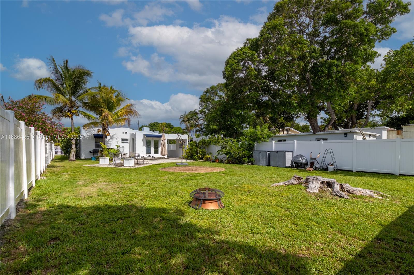 Miami, Florida, 33125, United States, 2 Bedrooms Bedrooms, ,1 BathroomBathrooms,Residential,For Sale,1954935