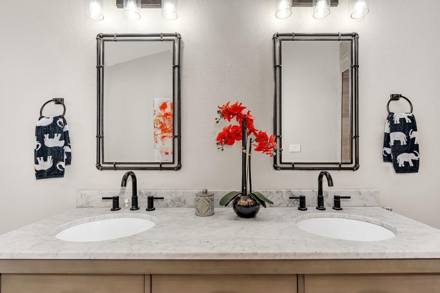 Madera, California, 93637, United States, 3 Bedrooms Bedrooms, ,3 BathroomsBathrooms,Residential,For Sale,1984601