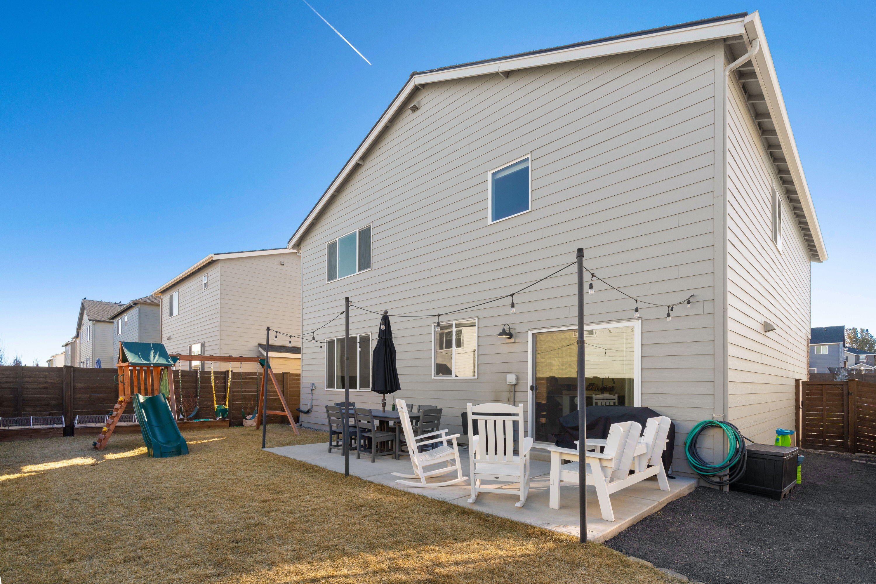 Bend, Oregon, 97702, United States, 5 Bedrooms Bedrooms, ,3 BathroomsBathrooms,Residential,For Sale,1696575